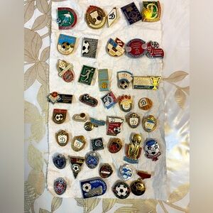 Set Of 41 VTG Soviet-era pins badges Dynamo Kyiv football clubs USSR SOCCER
